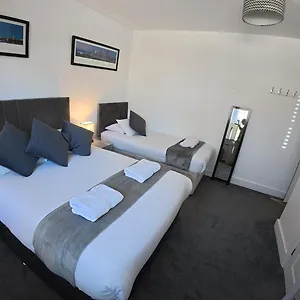 Bed & Breakfast Oakhurst Gatwick, Crawley (West Sussex)